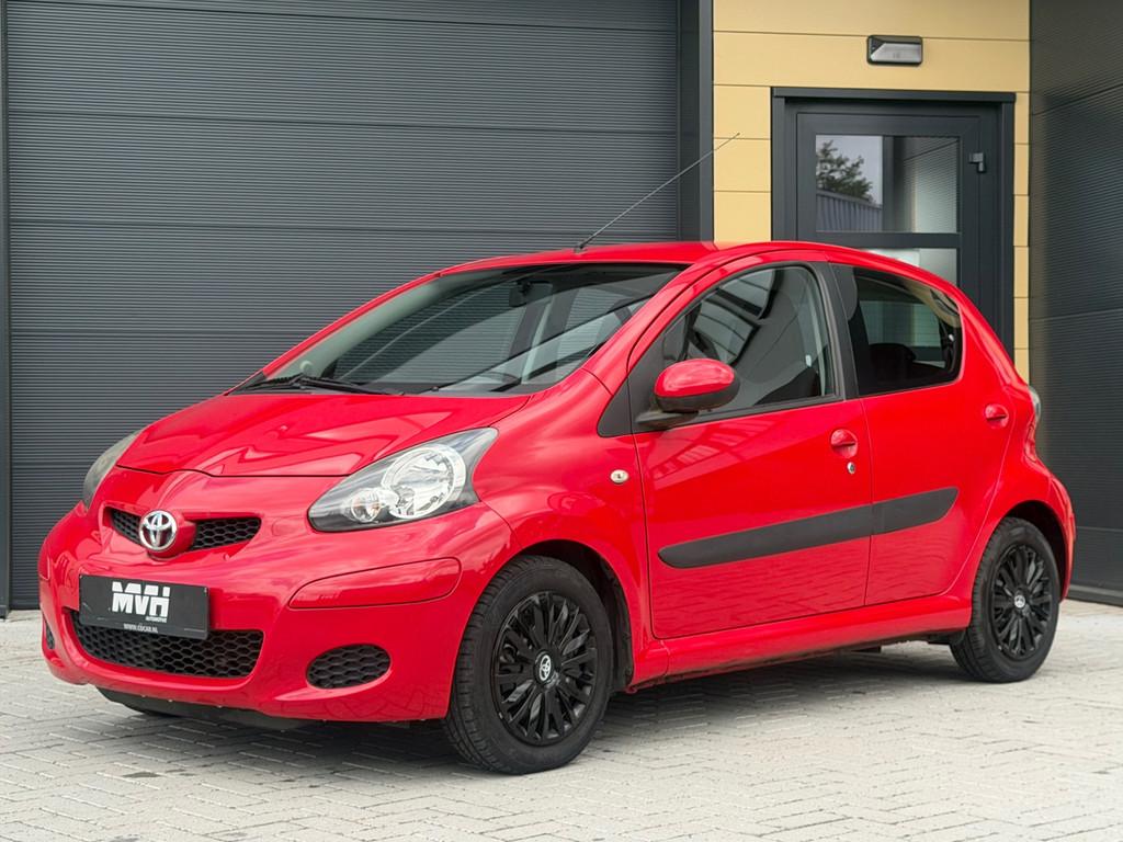 Toyota Aygo 1.0-12V Comfort - Airco - Nieuwstaat - 27500 KM, Voorwielaandrijving, Stof, Gebruikt, 4 stoelen