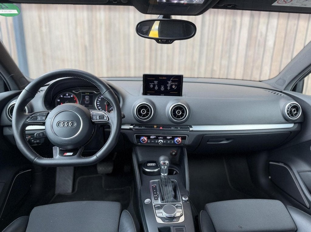 Audi A3 Limousine 1.4 TFSI 150PK | S-LINE | B&Q | CARPLAY |, Auto's, Stof, Gebruikt, 4 cilinders, 150 pk