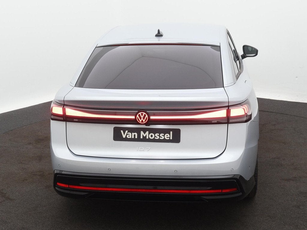 Volkswagen ID.7 Pro Business 77 kWh 286PK | Automaat | Navig, Auto's, Volkswagen, Automaat, Achterwielaandrijving, Zwart, Automatische klimaatregeling