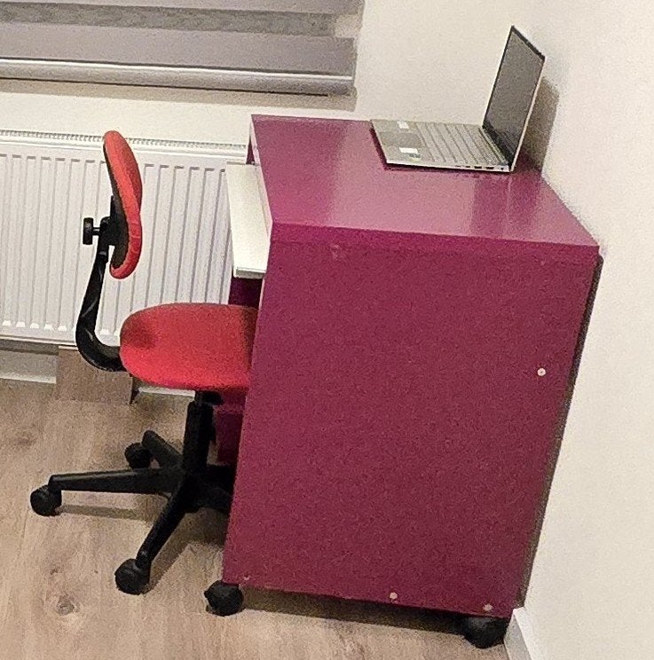 Kids Study Desk & Chair Set on Wheels – Pink/Red | Used, Ophalen, Demontabel, Gebruikt, Roze