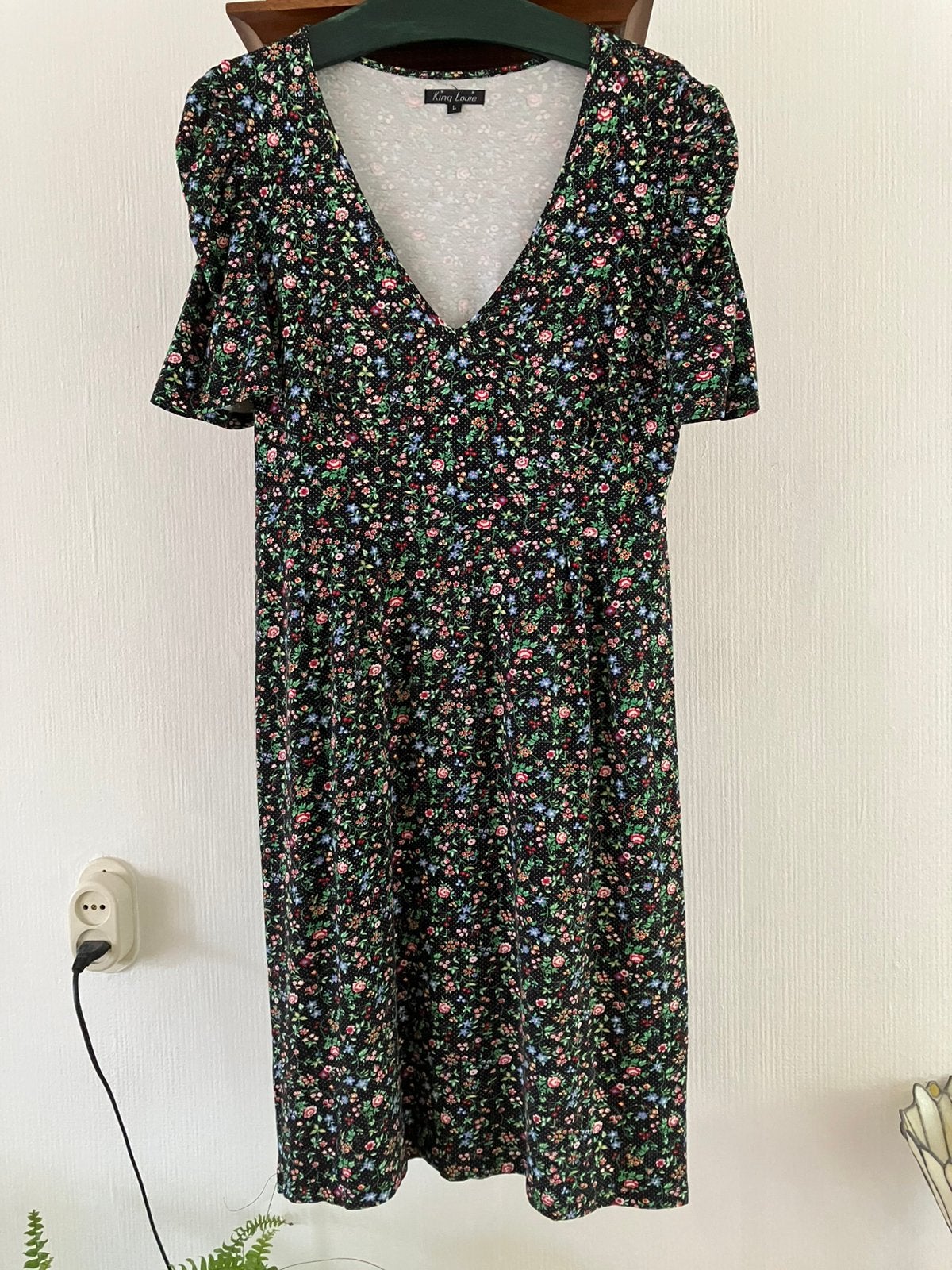 King Louie zomerjurk zwart met bloemetjes mt M/L igs, Zwart, Maat 42/44 (L), Ophalen of Verzenden, Gedragen