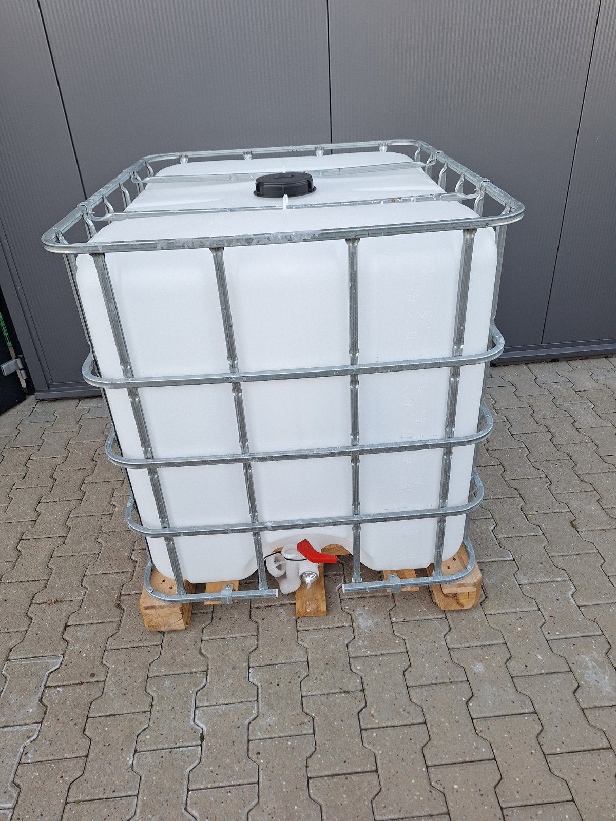 IBC container 1000L - Zo goed als nieuw, Ophalen, Zo goed als nieuw