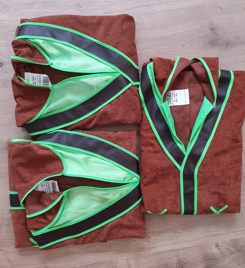3x Robin Hood truien Wilbers carnaval verkleed 164-48-56, Ophalen of Verzenden