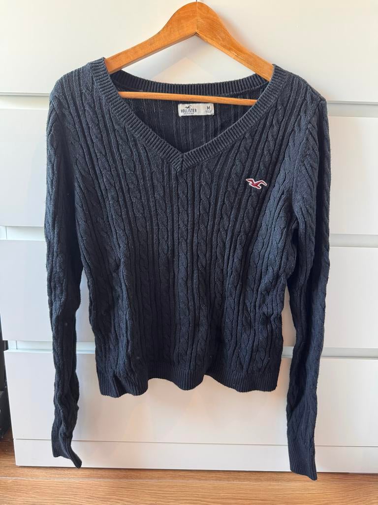 Hollister gebreide trui met V-hals, maat M, Kleding | Dames, Truien en Vesten, Verzenden, Gedragen, Maat 38/40 (M), Zwart
