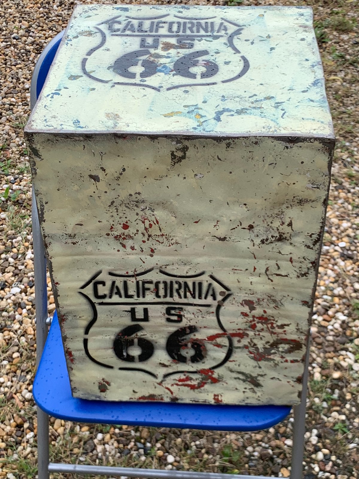 Route 66 metalen kruk/ bijzettafel, Ophalen of Verzenden, Zo goed als nieuw, Overige