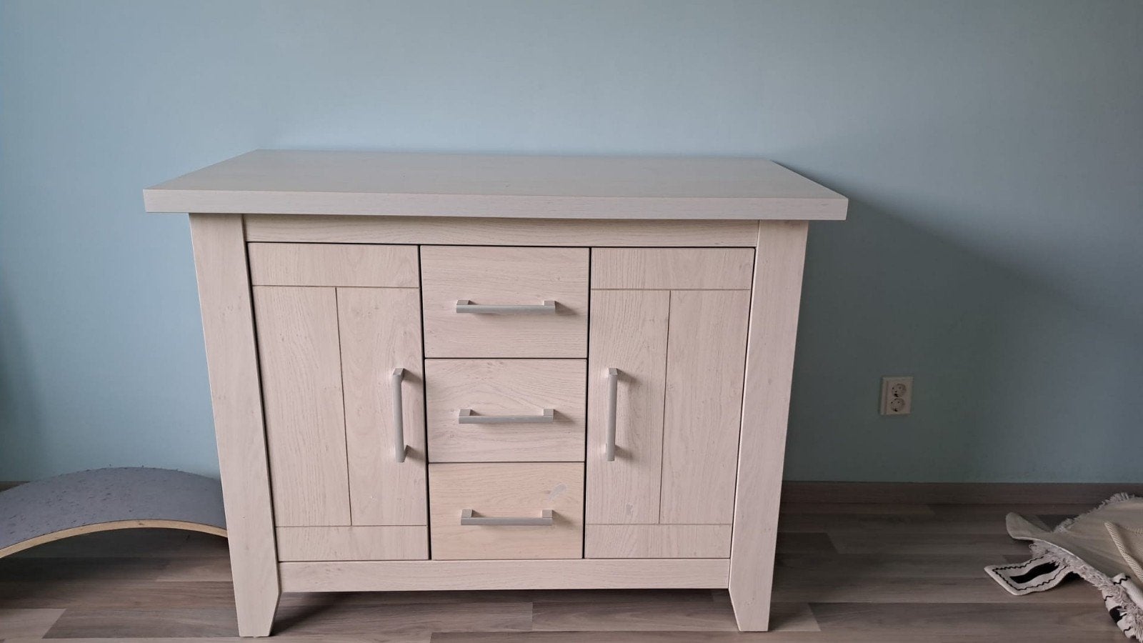 box, ledikant en commode., Ophalen, Gebruikt, 25 tot 50 cm, 100 tot 150 cm