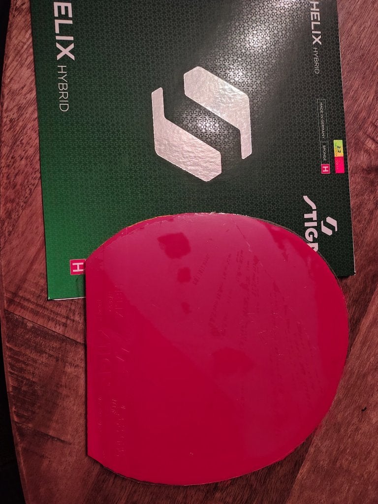 Stiga helix hybrid h tafeltennis rubber rood max, Sport en Fitness, Tafeltennis, Ophalen of Verzenden, Zo goed als nieuw, Net, Batje(s) of Balletje(s)