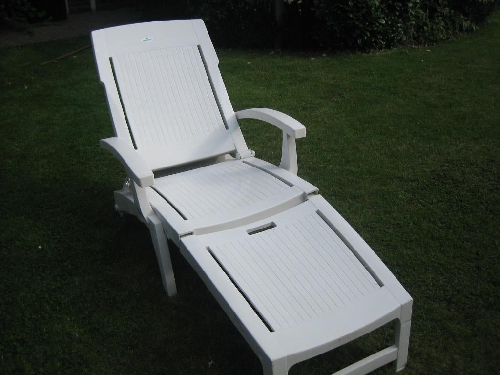 LIGSTOEL/BED, Ophalen of Verzenden, Nieuw, Kunststof, Verstelbaar