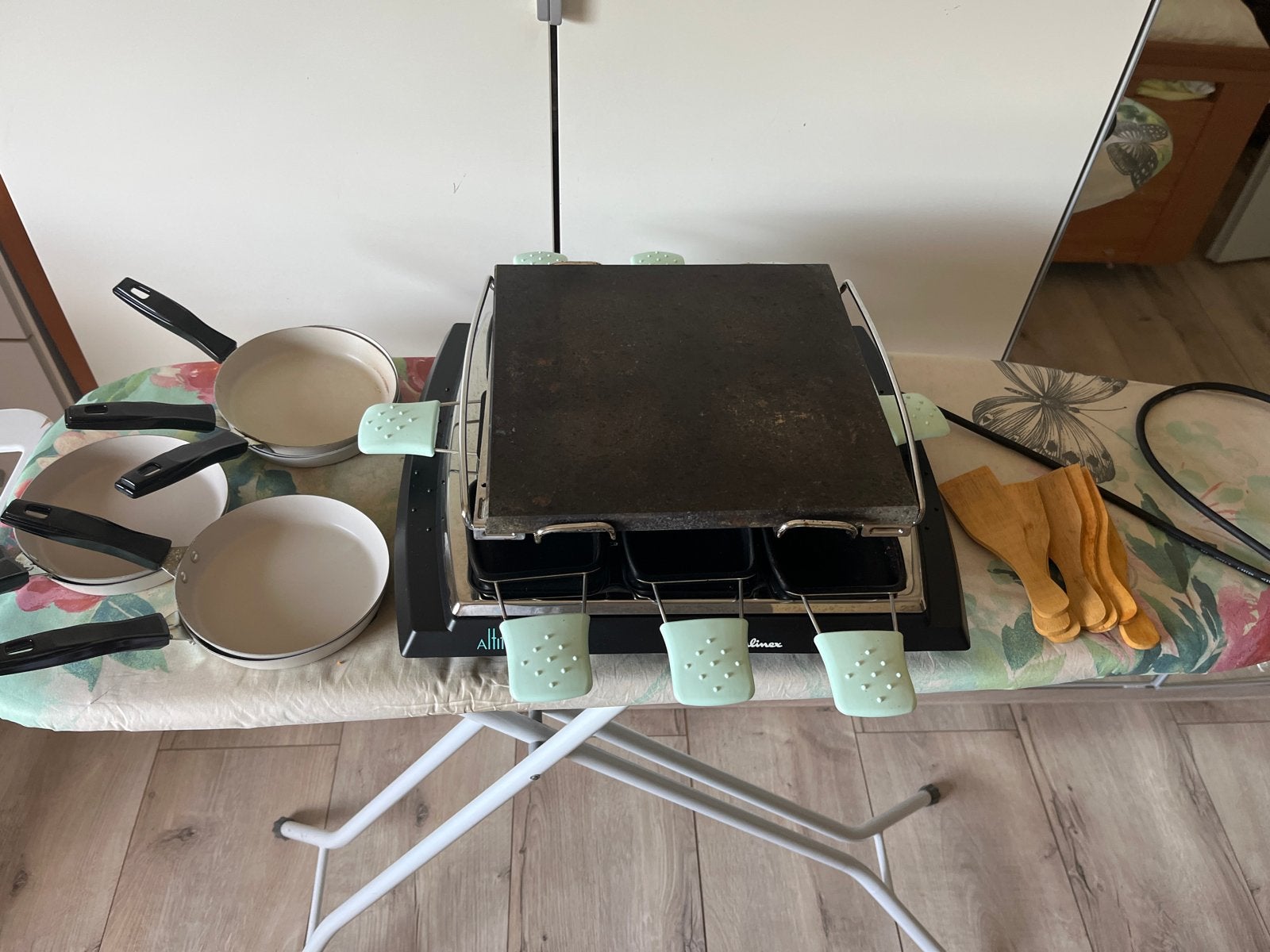 Moulinex Raclette Grill met Steenplaat en Pannetjes, Witgoed en Apparatuur, Gourmetstellen, Ophalen of Verzenden, Gebruikt, 4 t/m 7 personen