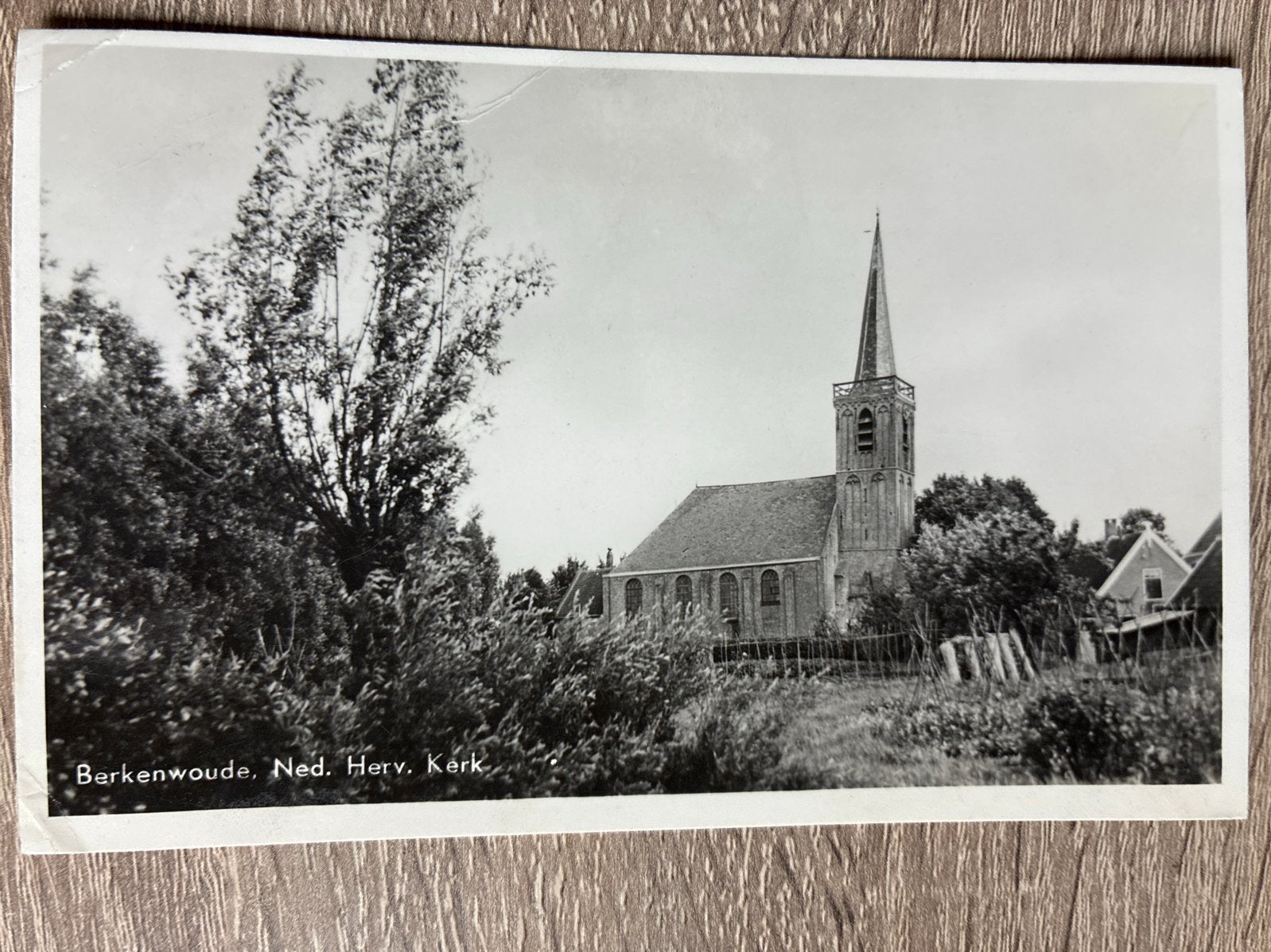 Oude ansichtkaart Hervormde Kerk Berkenwoude, gestempeld 195, Ophalen of Verzenden, 1940 tot 1960, Gelopen, Zuid-Holland