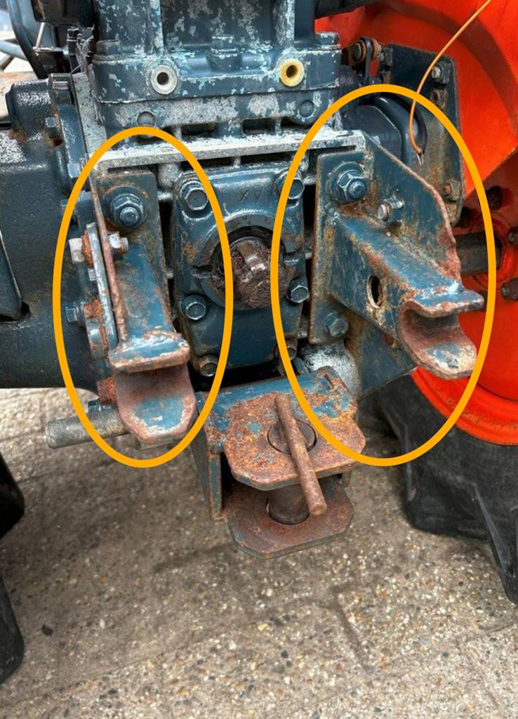 GEZOCHT: Kubota B7001 onderdelen aanbouwdelen werktuigen, Tuin en Terras, Ophalen, 50 cm of meer