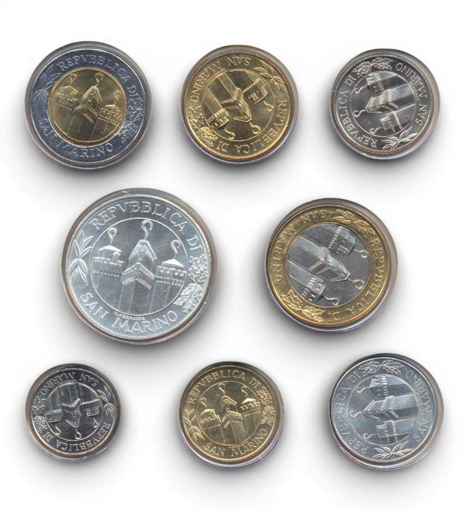 San Marino Muntset Lire 2001 – 17 Eeuwen van Vrijheid, Ophalen of Verzenden, Overige landen, Setje, Zilver