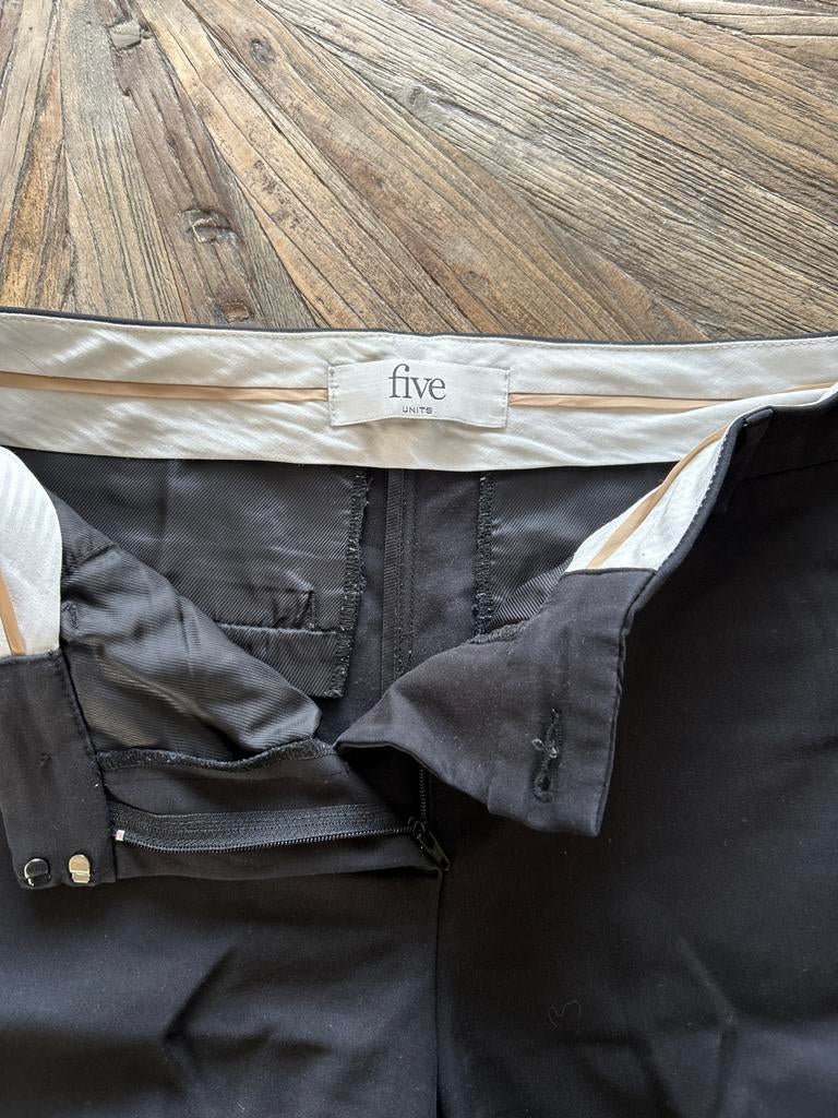 Five Units Zwarte Broek Maat 25, Ophalen of Verzenden, Gedragen, Zwart