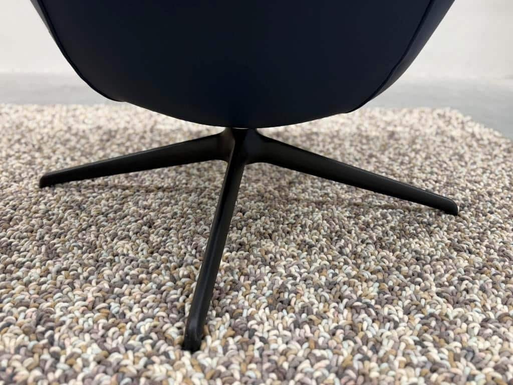Nieuwstaat leolux Lloyd draai fauteuil met poef blauw leer, Huis en Inrichting, Leolux, Info@leolux.nl, Ophalen of Verzenden, Zo goed als nieuw