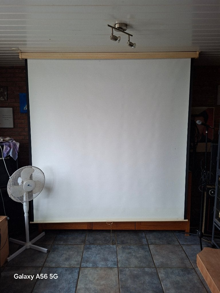 Beamer/filmscherm, Ophalen, Handmatig, Zo goed als nieuw