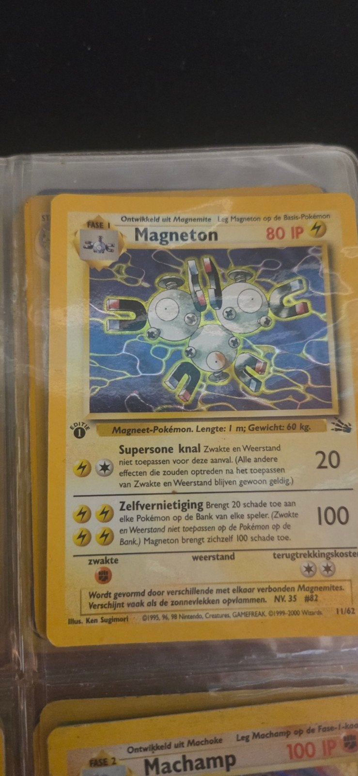 Magneton 1e Editie Pokémon Kaart - Zeldzaam!, Ophalen of Verzenden, Zo goed als nieuw, Losse kaart