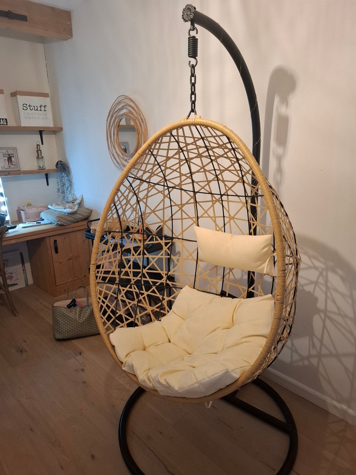 Hangstoel ei met standaard en kussens, Ophalen, Overige kleuren, Bohemian, Modern, Zo goed als nieuw
