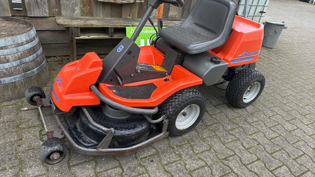 Husqvarna rider 11, Ophalen, Zo goed als nieuw, 50 cm of meer