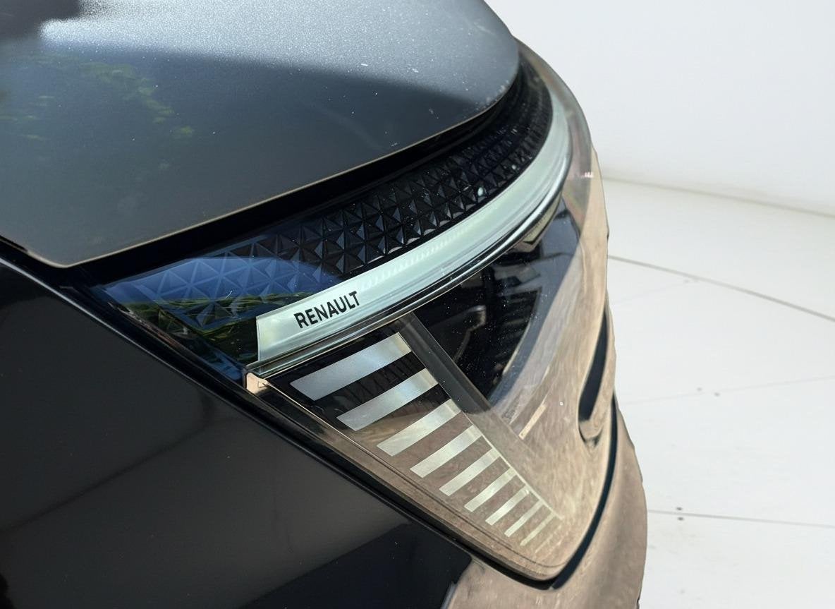 Renault Mégane Estate 1.6 E-Tech Plug-In Hybrid 160 Zen TRE, Stof, Gebruikt, 4 cilinders, Parkeersensor