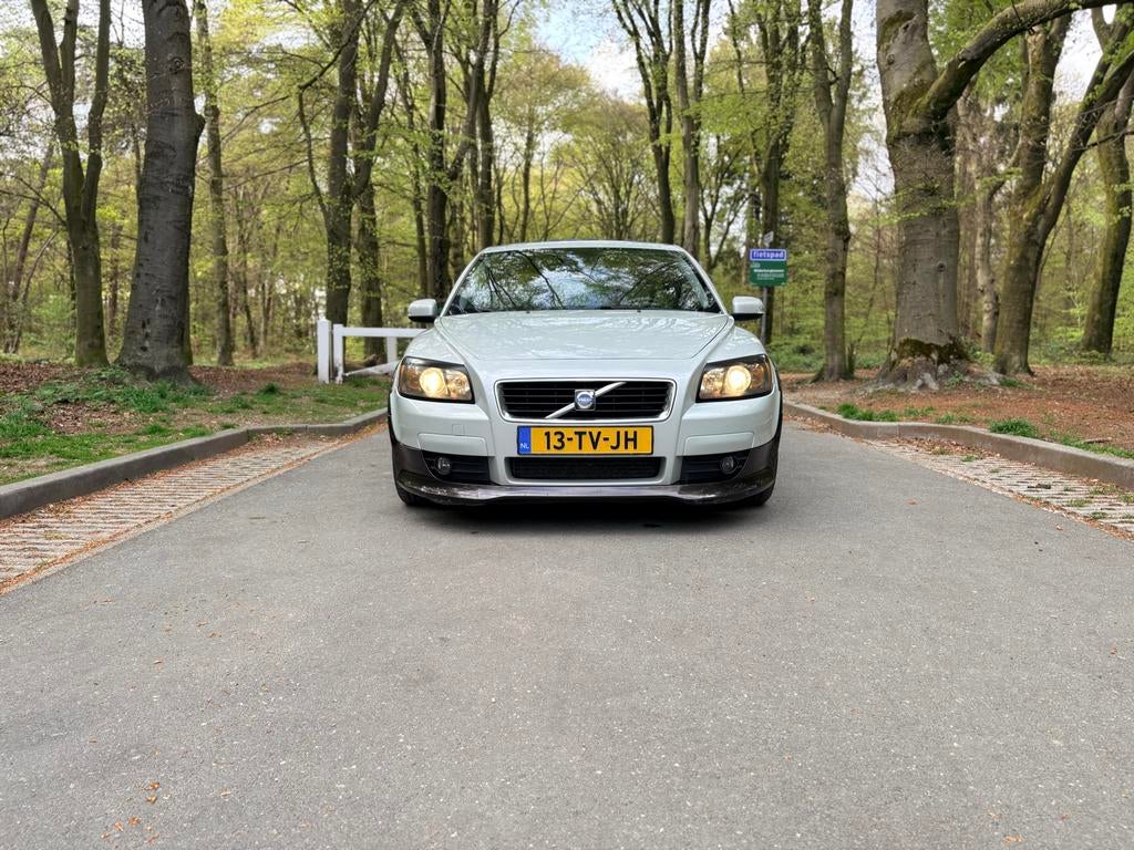 Volvo C30 2.0 D 2007, Voorwielaandrijving, 136 pk, 1321 kg, Zwart