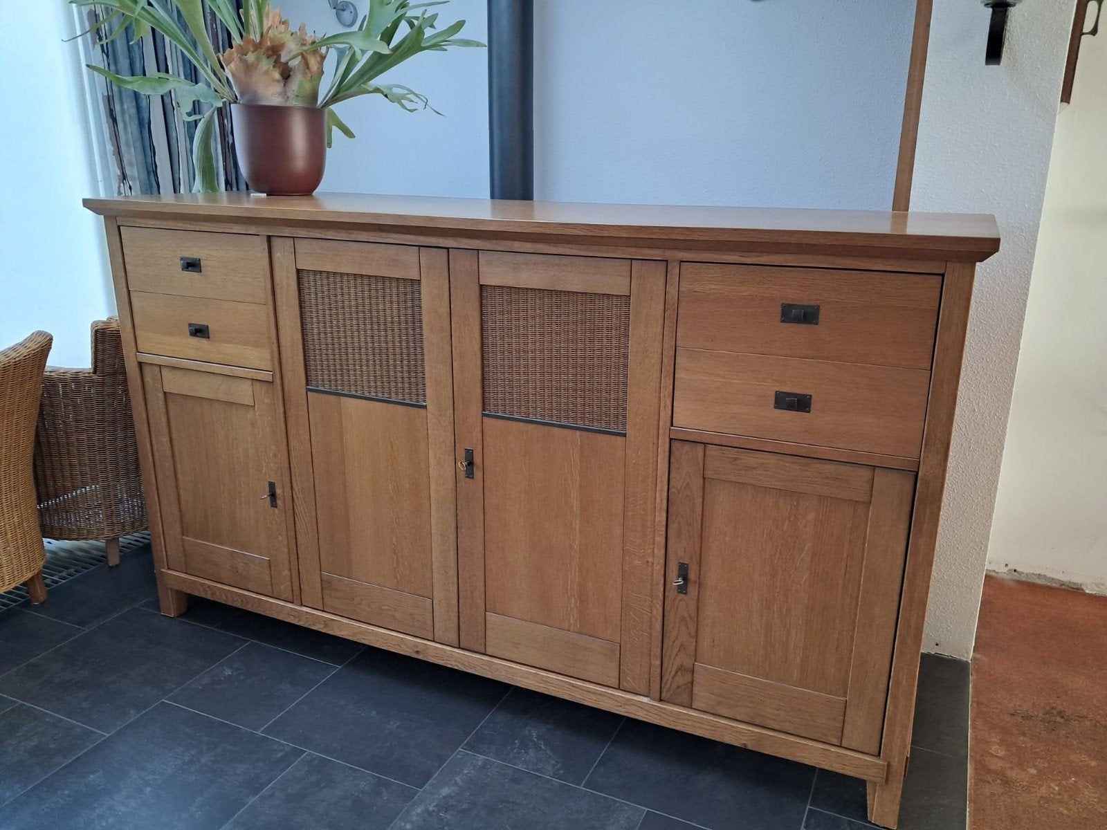 Massief eiken TV meubel - Zeer zwaar en robuust, Ophalen, Gebruikt, 100 tot 150 cm, 200 cm of meer