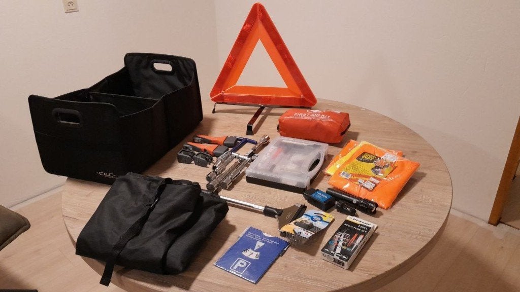 Autoaccessoires pakket – Veiligheid & gereedschap, Auto diversen, Ophalen, Gebruikt