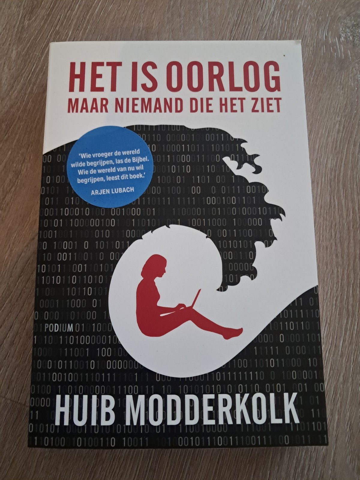 Huib Modderkolk - Het is oorlog maar niemand die het ziet, Ophalen of Verzenden, Zo goed als nieuw, Huib Modderkolk