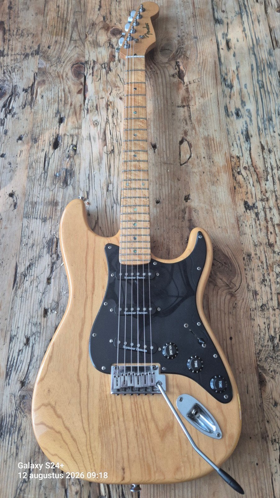 Fender Stratocaster Lite Ash special edition 2004, Ophalen, Zo goed als nieuw, Solid body, Fender