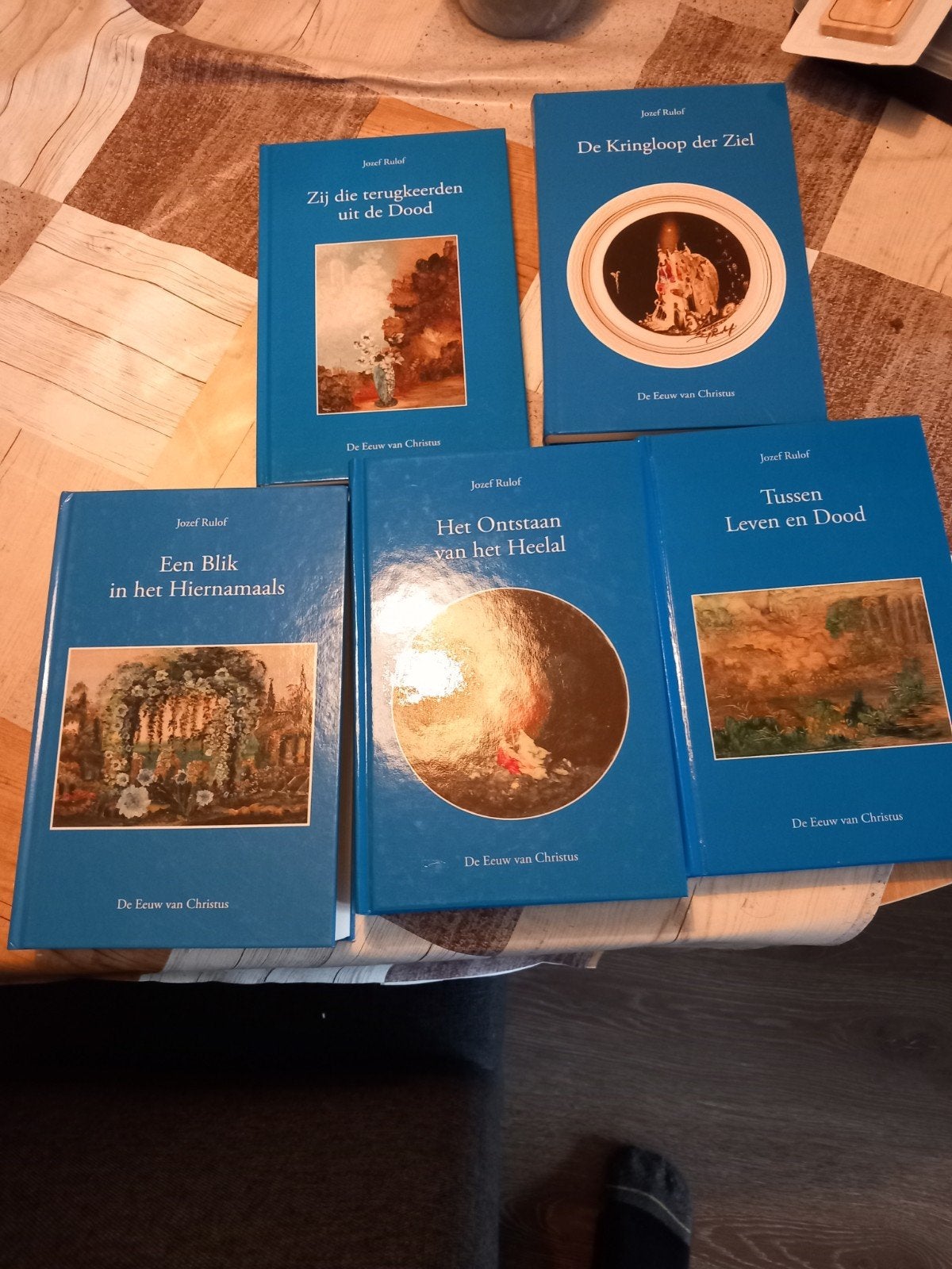 5 boeken van jozef rulof, Spiritualiteit algemeen, Overige typen, Ophalen of Verzenden, Zo goed als nieuw