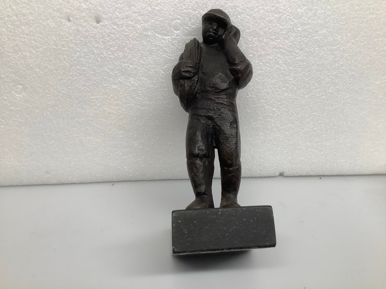 Bronzen beeld 'Elektricien' door Marlies Noordkamp (2003), Minder dan 20 cm, Ophalen of Verzenden, Brons, Op sokkel