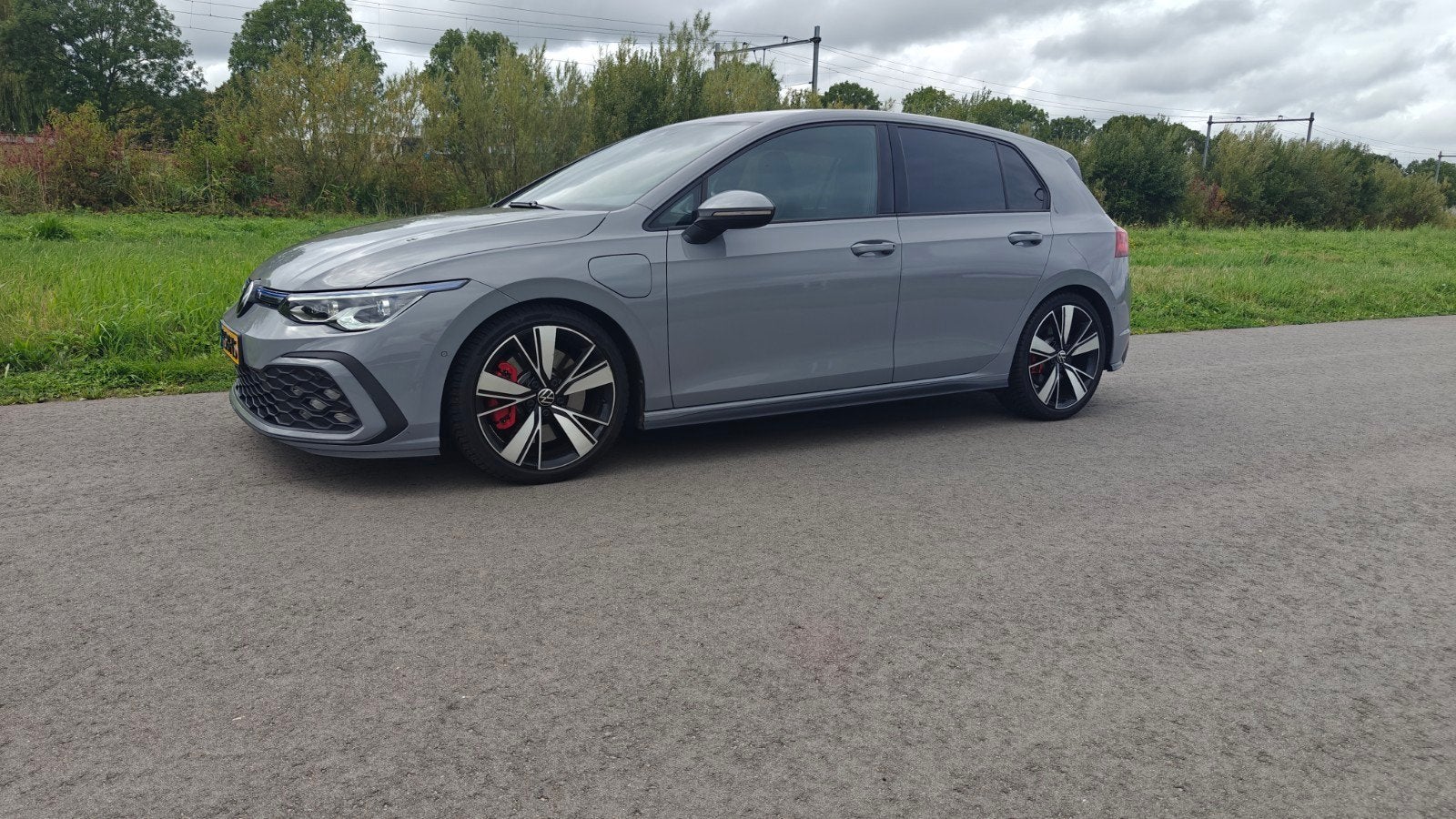 Originele GTE 18" velgen met Bridgestone All Season banden, Auto-onderdelen, Banden en Velgen, Ophalen, 18 inch, Gebruikt, Banden en Velgen