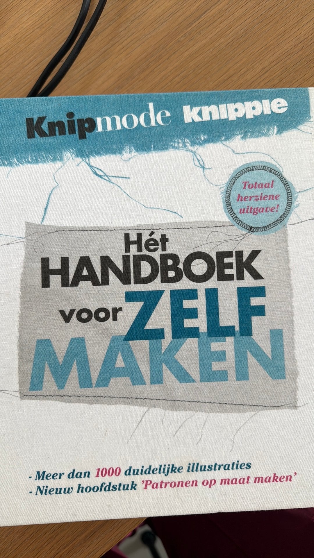 Habdboek Knipmode, Ophalen of Verzenden, Zo goed als nieuw, Overige onderwerpen