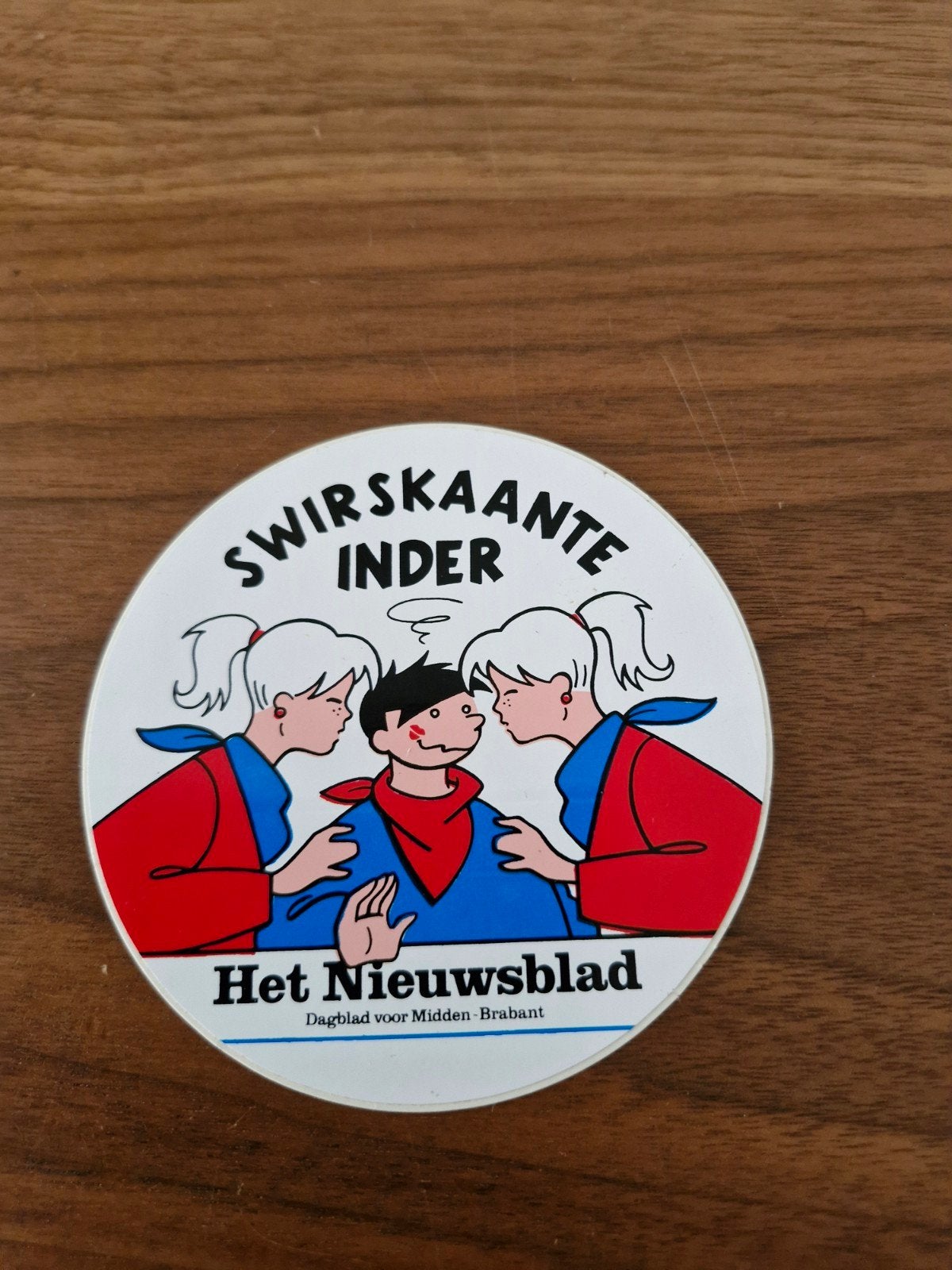 544 Vintage sticker Het Nieuwsblad - Swirskaante Inder, Ophalen of Verzenden, Zo goed als nieuw, Overige typen