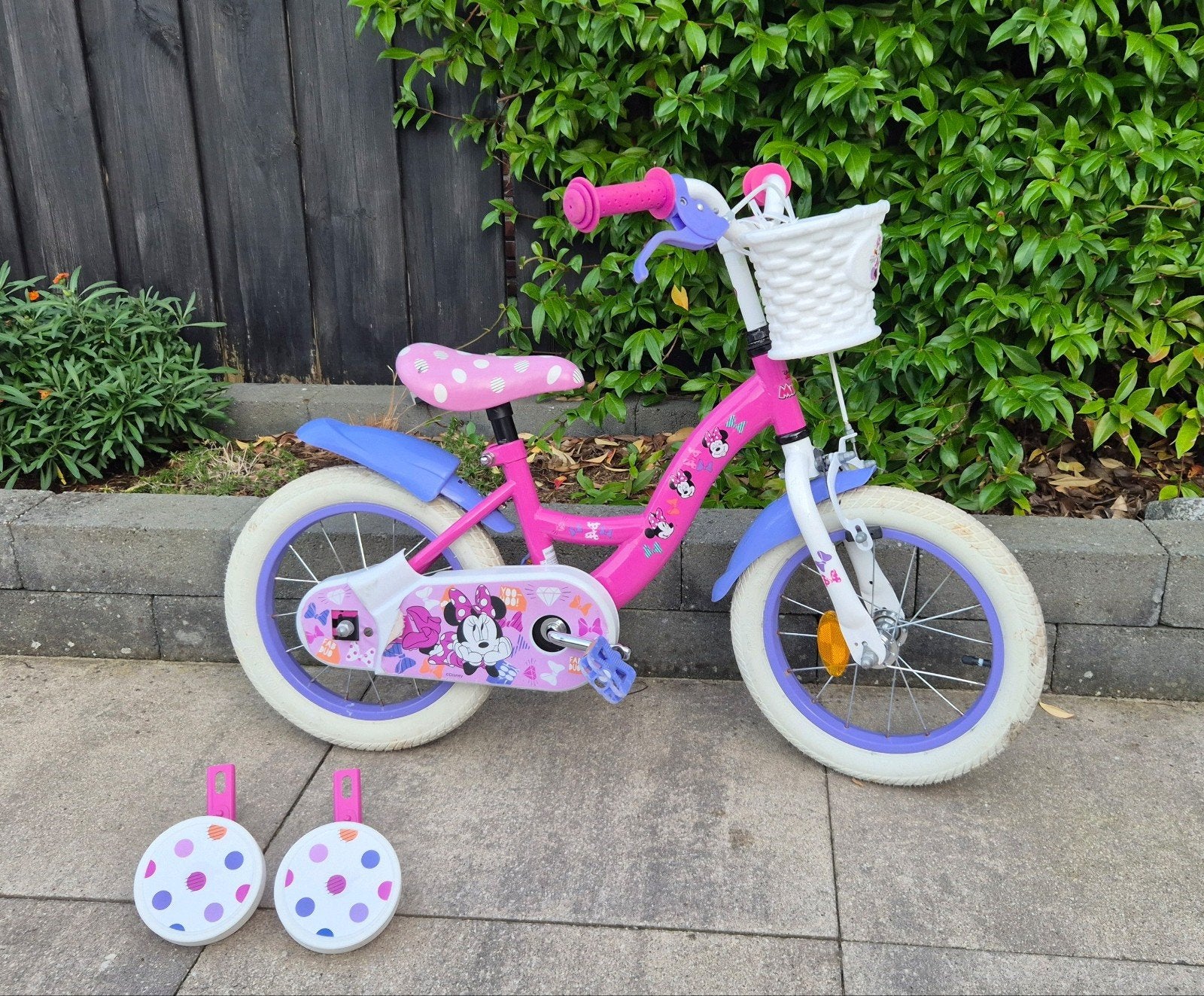 Meisjesfiets 14 inch Minnie Mouse, Ophalen, Terugtraprem, Gebruikt, Verstelbare zitting