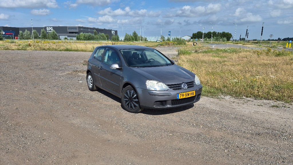 Volkswagen Golf 1.6 16V FSI 85KW 2007 Grijs, Auto's, Voorwielaandrijving, 4 cilinders, Origineel Nederlands, 1200 kg