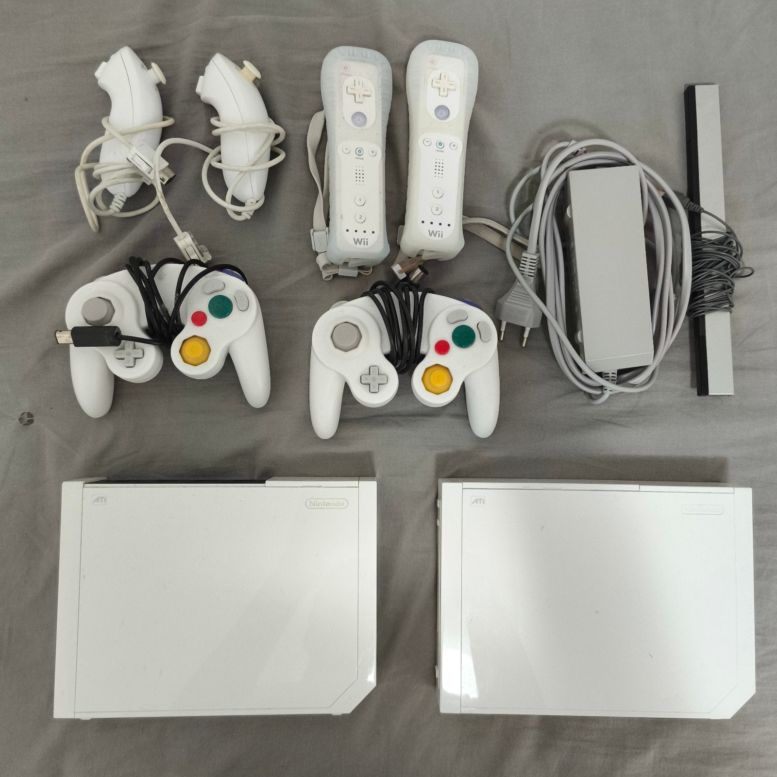 Wii Bundel: 2 Consoles, 7 Spellen, Controllers & Accessoires, Gebruikt, Eén computer, Ophalen of Verzenden, 3 spelers of meer