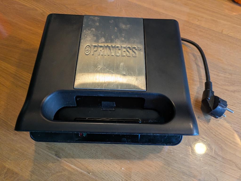 Princess compact grill / tosti apparaat (clipje afgebroken), Witgoed en Apparatuur, Contactgrills, Gebruikt, Uitneembare platen