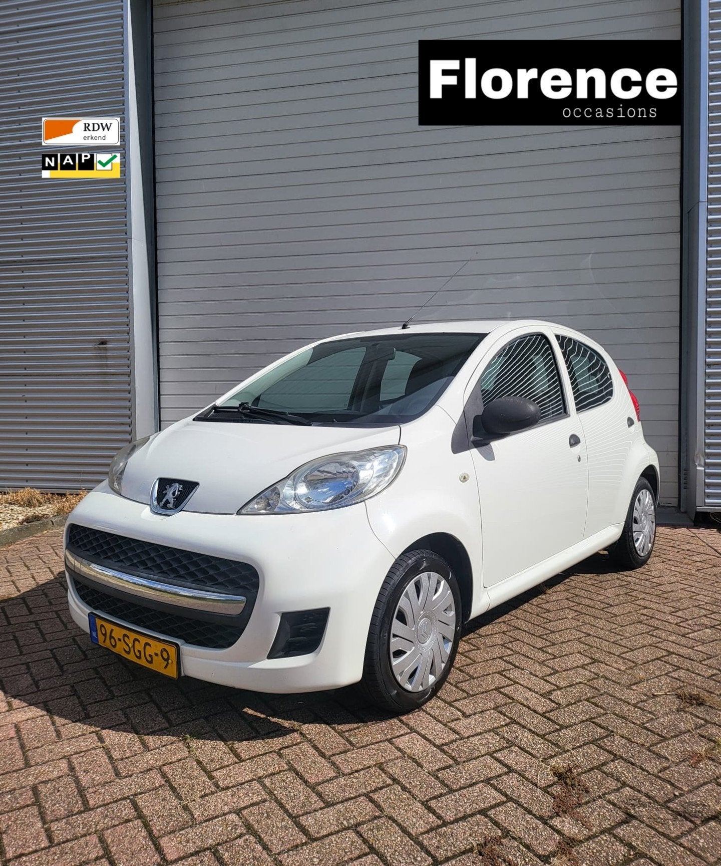 Peugeot 107 1.0-12V XR Nieuwe APK NAP 5 Drs, Auto's, Voorwielaandrijving, Euro 5, Stof, Gebruikt