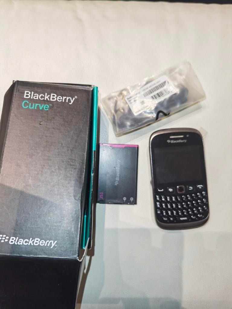 Nieuw blackberry curve 9320 black edition met alles in de do, Telecommunicatie, Ophalen of Verzenden, Nieuw