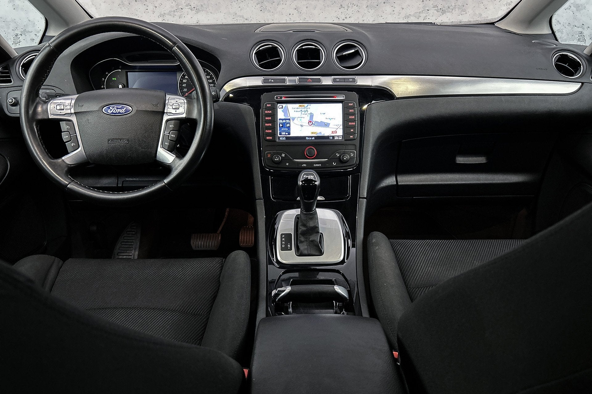 Ford S-Max 2.0 EcoBoost Titanium 7p. | Trekhaak | Cruise con, Auto's, Ford, Euro 5, Gebruikt, 4 cilinders, 7 stoelen