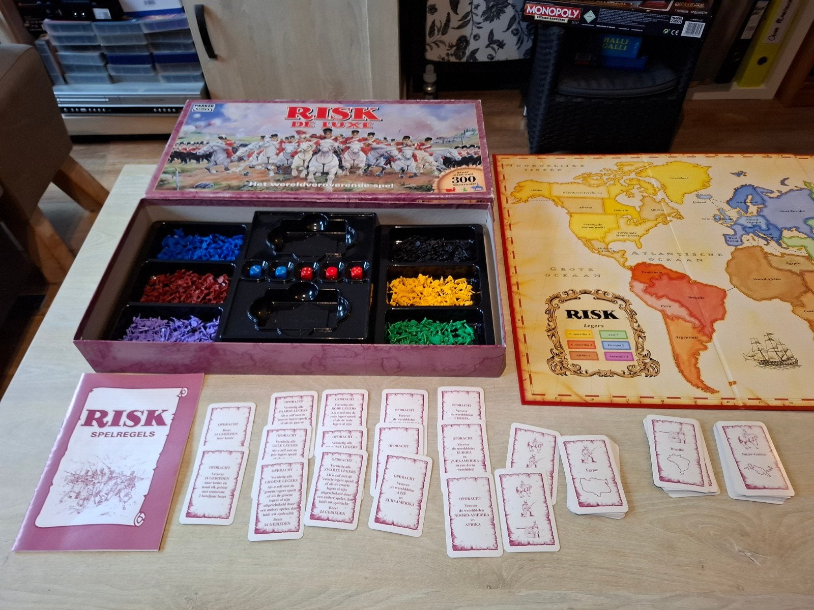 Risk de Luxe - Het wereldveroverende spel, Hobby en Vrije tijd, Parker, Klantenservice@hasbro.nl, Postbus 300, 3700 AH Zeist, Nederland