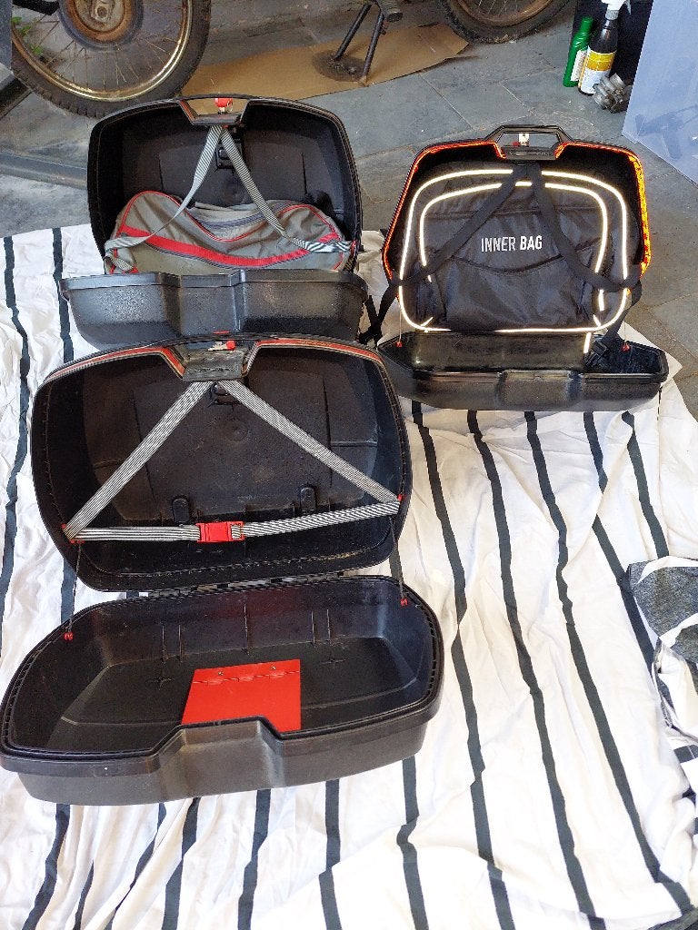 Koffers / Leren tassen Moto Guzzi, Ophalen, Gebruikt