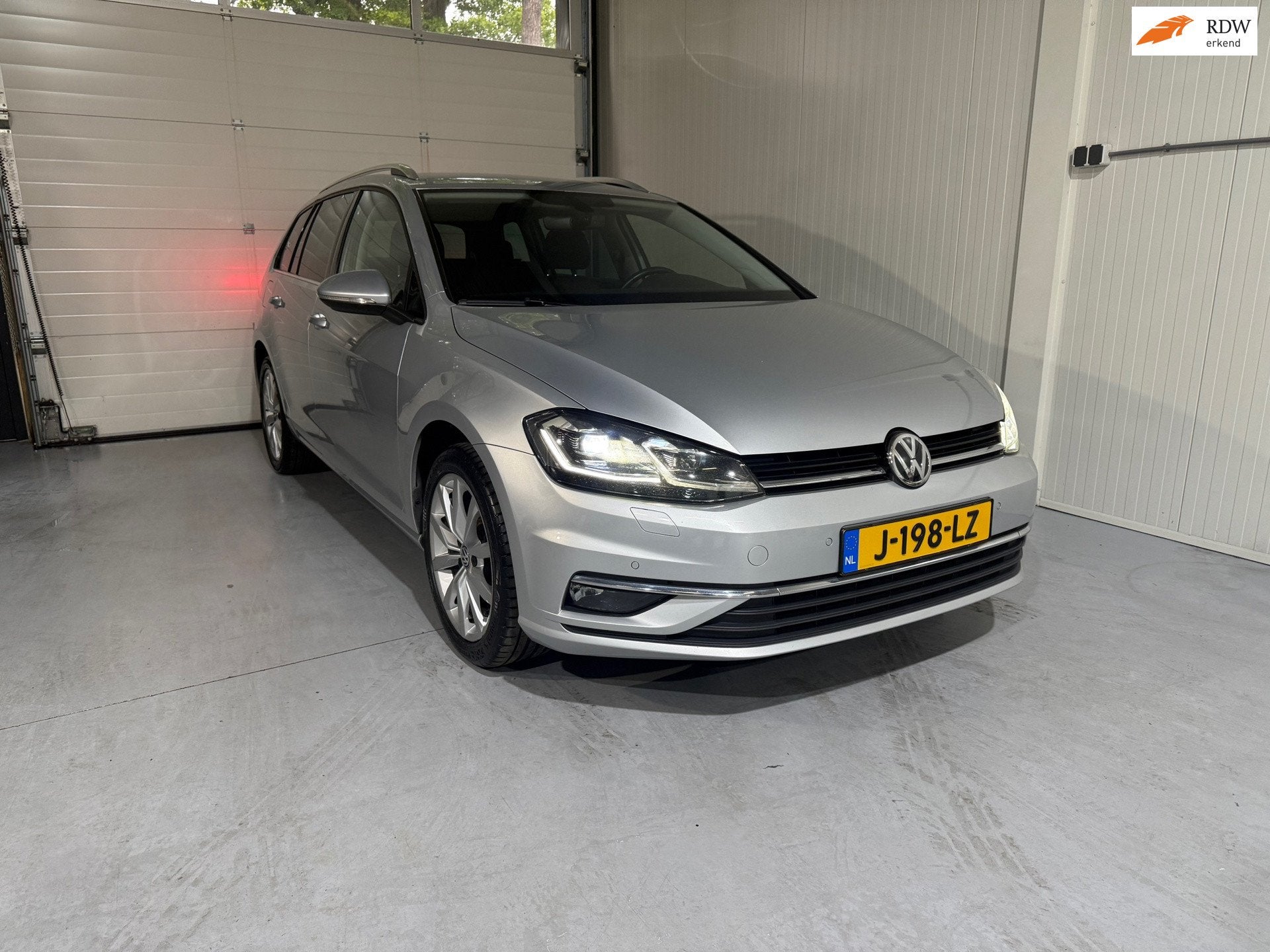 Volkswagen Golf Variant 1.5 TSI Highline Business R | Adap C, Auto's, Volkswagen, Voorwielaandrijving, 4 cilinders, 150 pk, Handgeschakeld