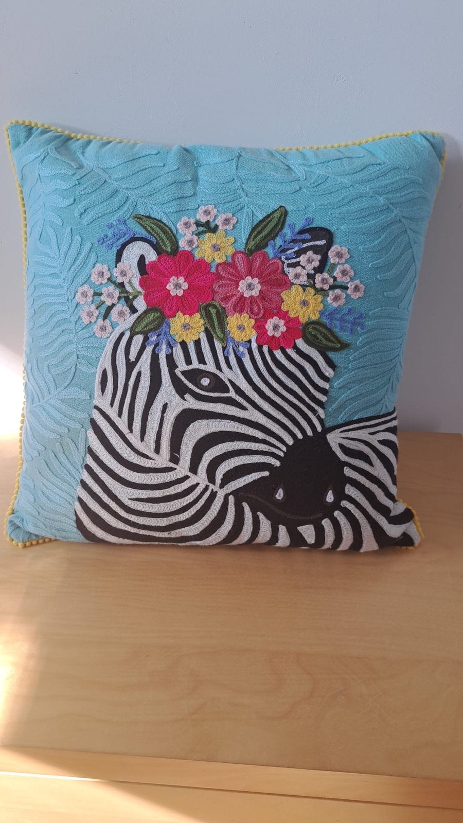 Handgeborduurd Zebra Sierkussen – Only Natural (45x45 cm), Ophalen, Overige merken, Meerkleurig, Vierkant