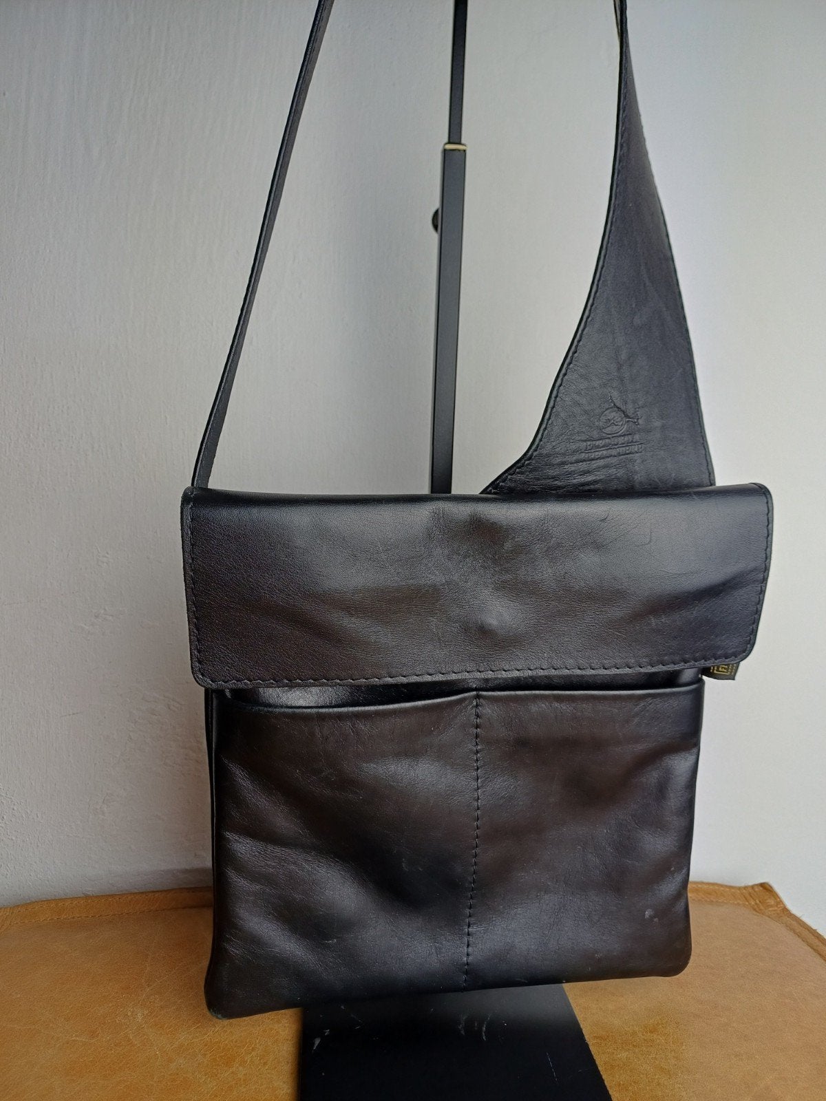 crossbody tas zwart leer Fred de la Bretoniere, Ophalen of Verzenden, Zo goed als nieuw, Zwart, Schoudertasje