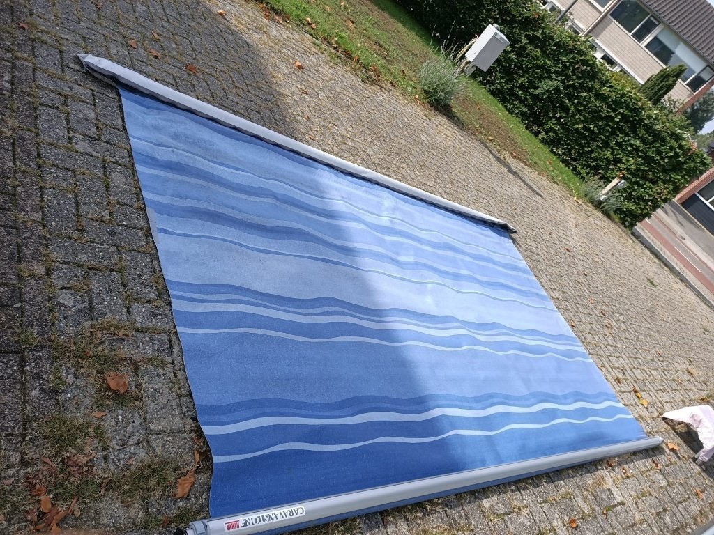 caravanluifel Fiamma, Ophalen, Gebruikt