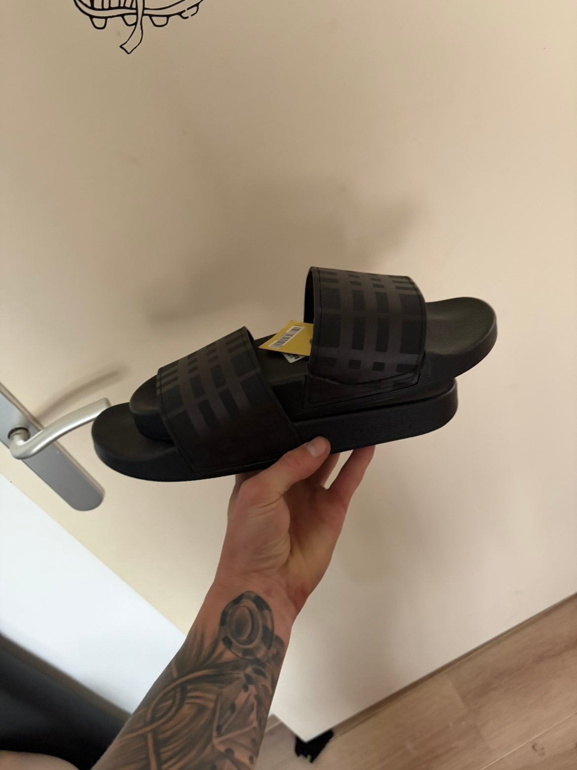 Desinger slippers, Ophalen, Zo goed als nieuw, One size fits all