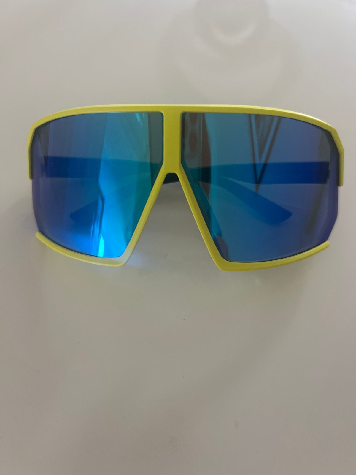 Uvex Sport Zonnebril Geel met Blauwe Glazen, Overige merken, Zonnebril, Geel, Ophalen of Verzenden