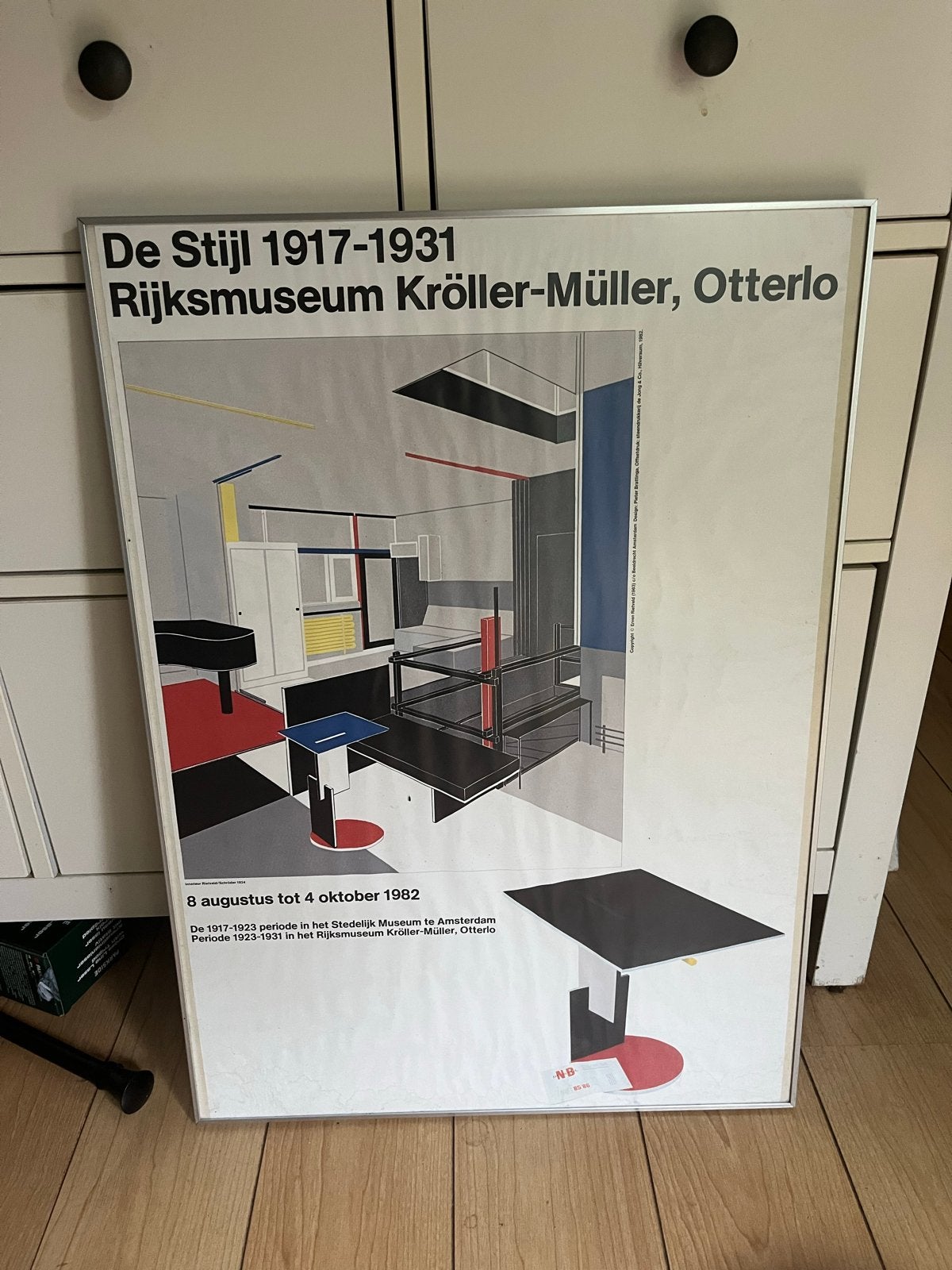 De Stijl 1917-1931 Rijksmuseum Kröller-Müller Poster, Rechthoekig Staand, Met lijst, Ophalen of Verzenden, Zo goed als nieuw