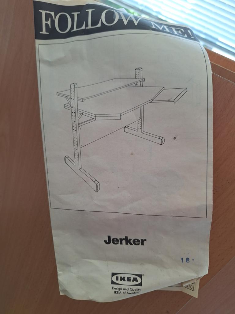 IKEA Jerker Computerbureau - Vintage en Functioneel, Huis en Inrichting, Bureaus, Gebruikt, Computerbureau, IKEA, Vintage, Hout